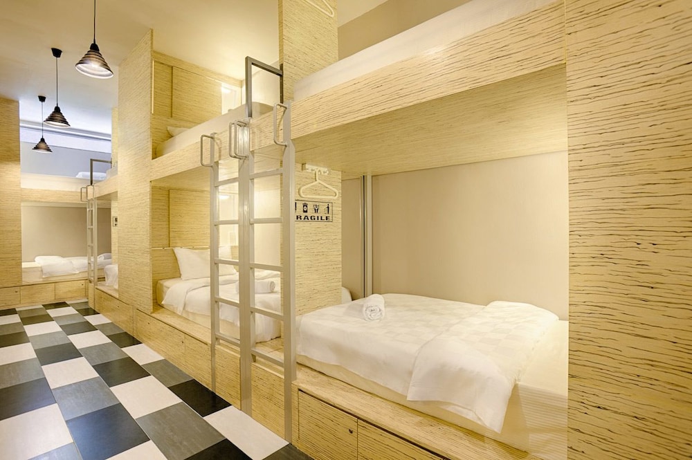 Basic Shared Dormitory, Men only, Shared Bathroom (1 bed in 19 bed dorm) photo 1