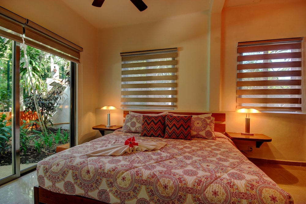 Garden Villa photo 2