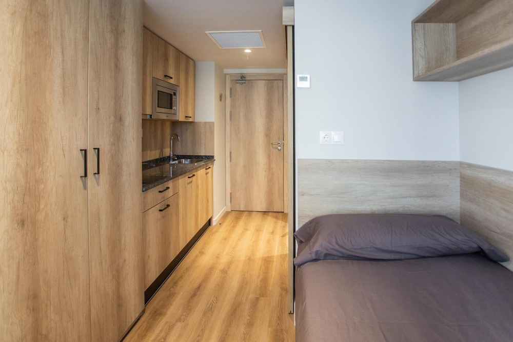 Single Room - Photo 7