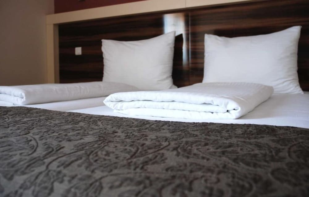 Exclusive Triple Room, Courtyard View