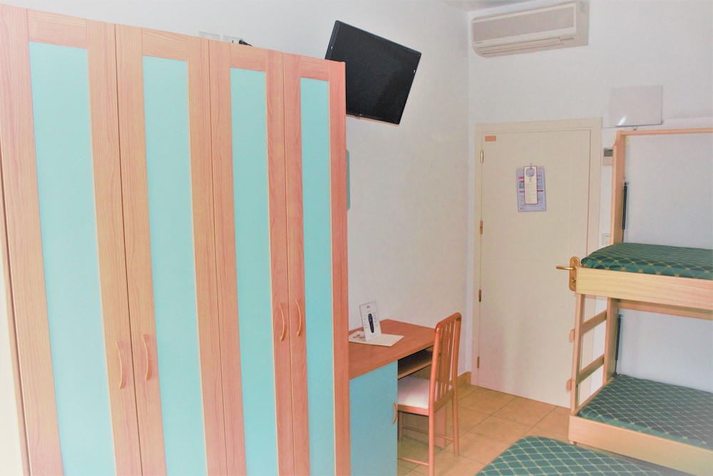Classic Room, Accessible, Garden View photo 3