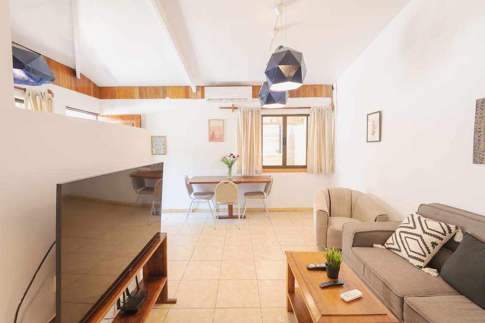 Deluxe Apartment photo 2