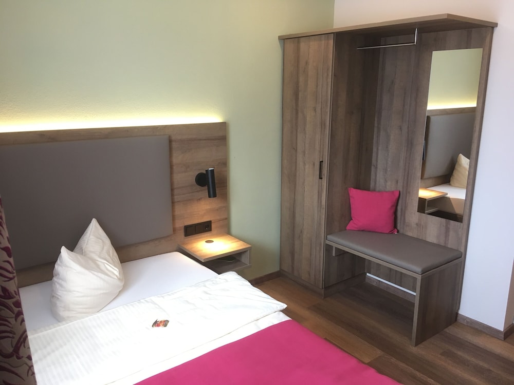 Single Room photo 2