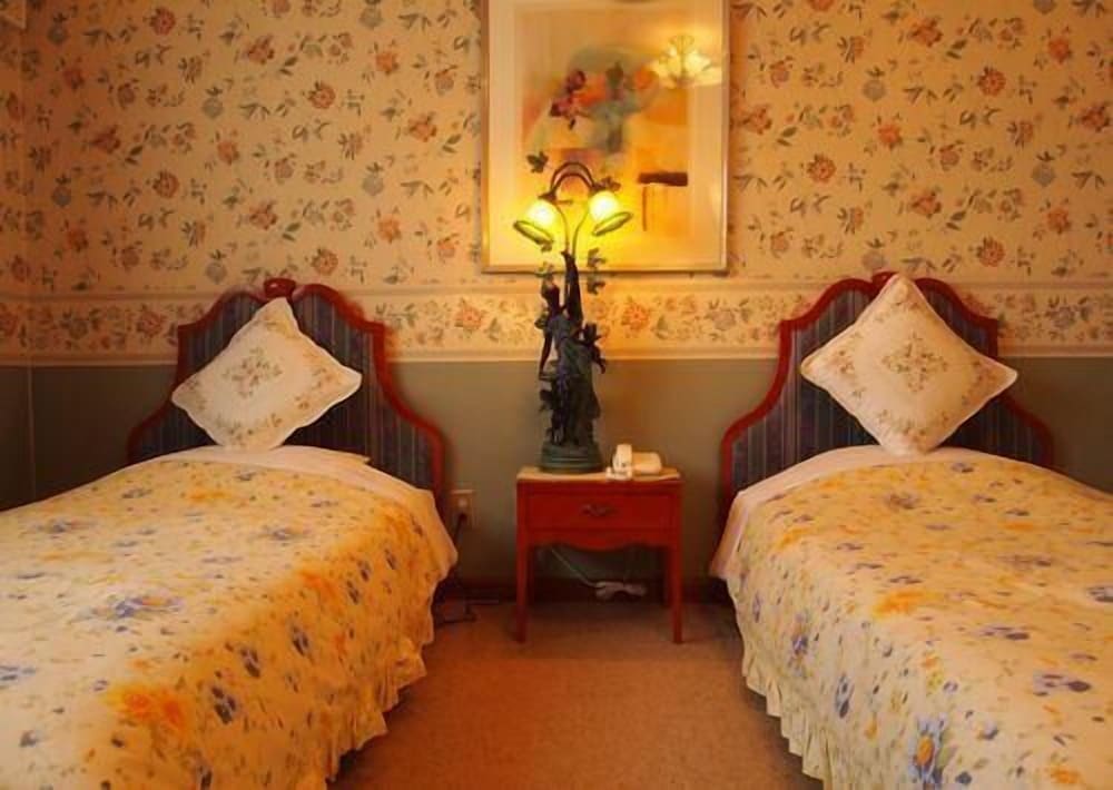 Twin Room, Non Smoking photo 1