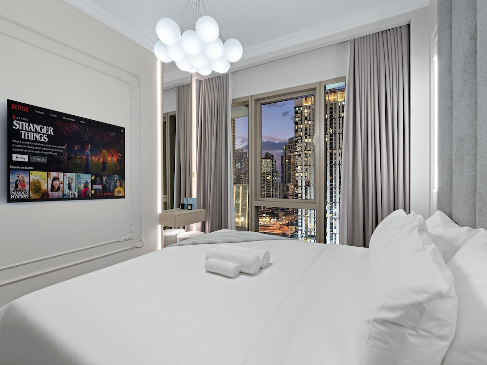 Luxury Apartment, 1 Bedroom, Private Pool, City View photo 3