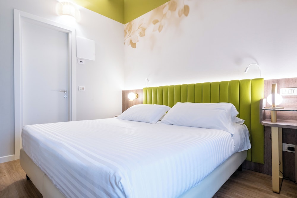 Economy Double Room - Photo 2