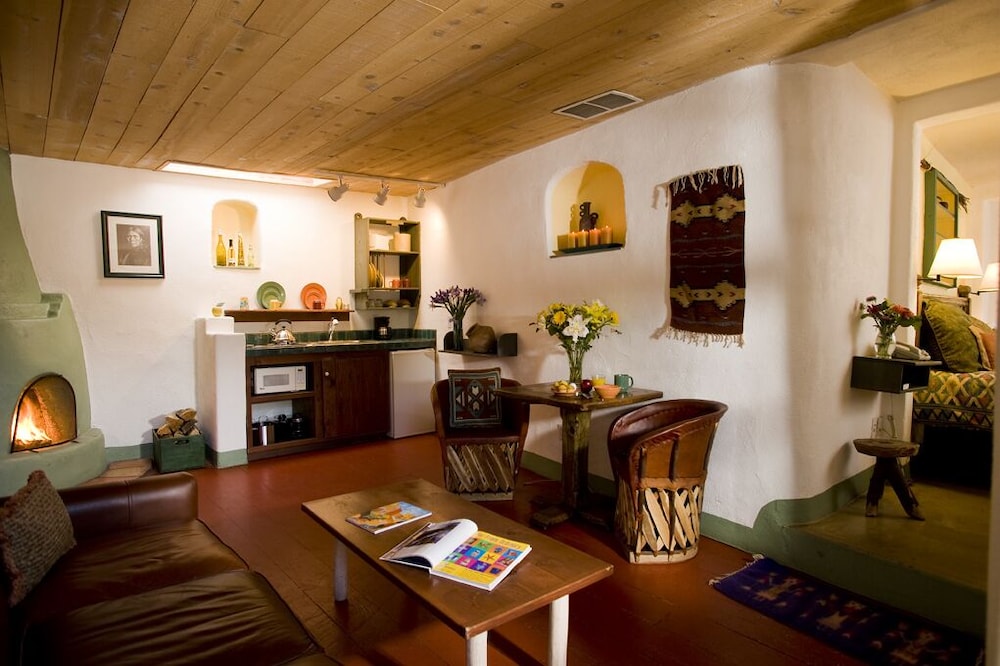 Standard Room, 1 Bedroom, Fireplace - Photo 4