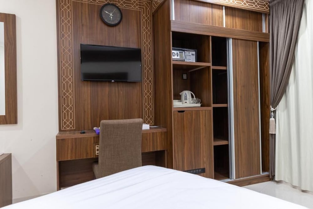 Double Room - Photo 10