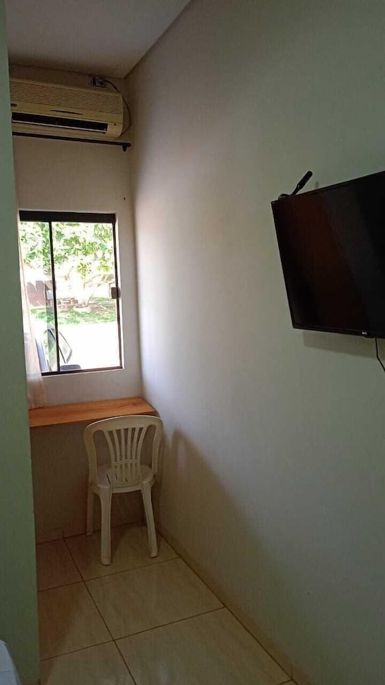Basic Quadruple Room photo 2