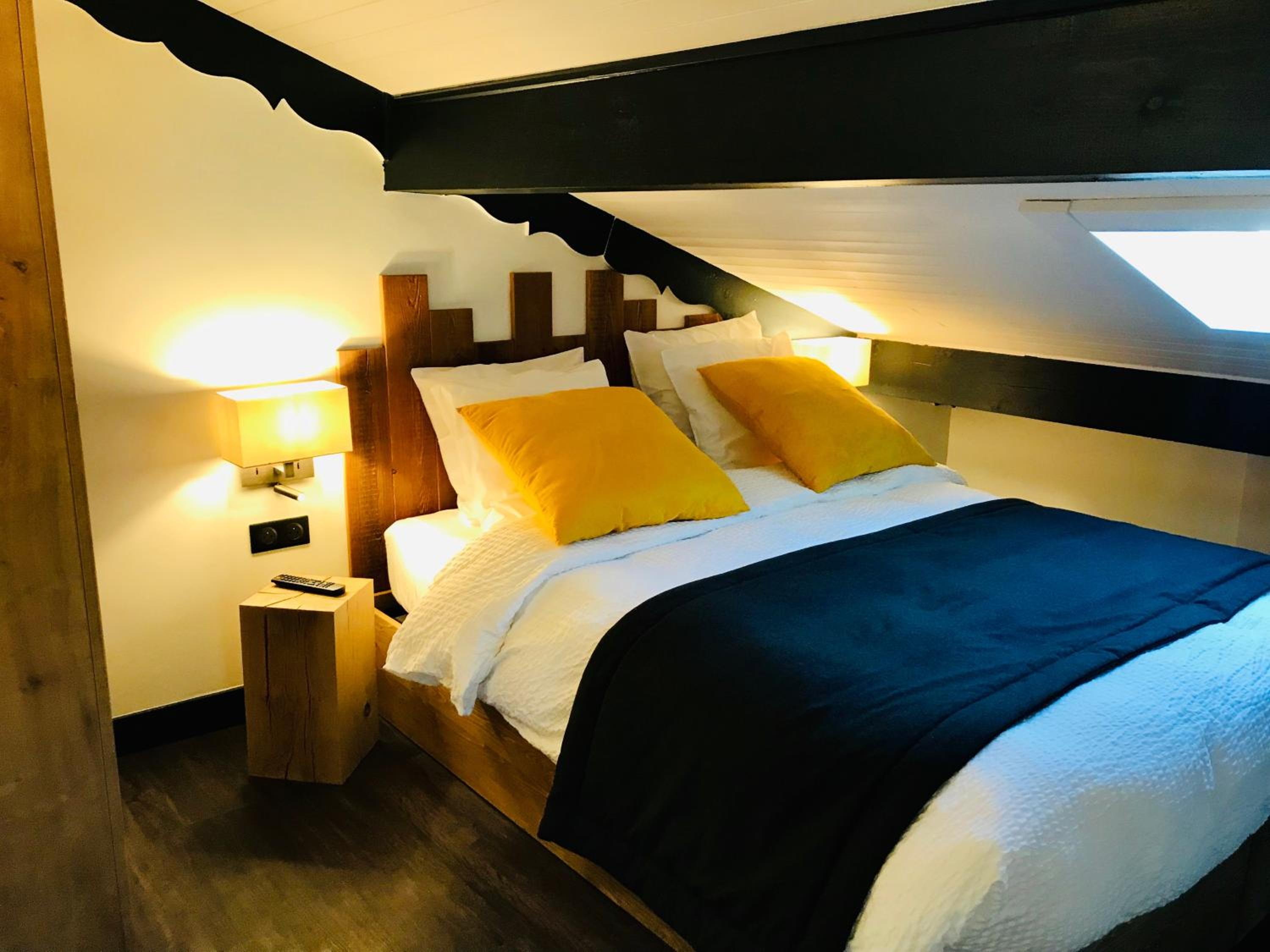Suite with Balcony photo 1
