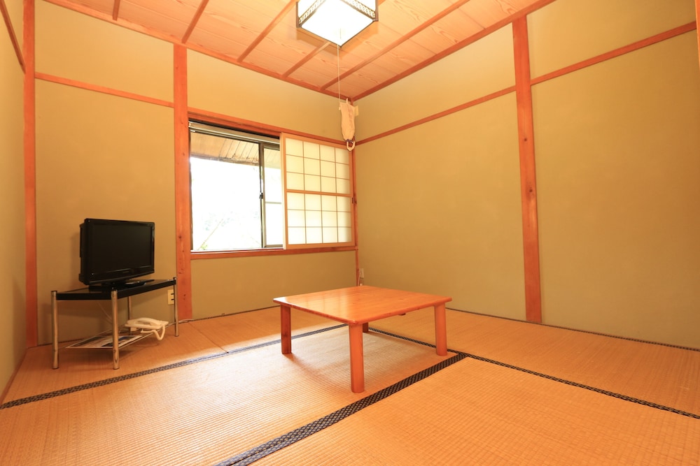 Run of House, Japanese Style Room, Shared Bathroom photo 2
