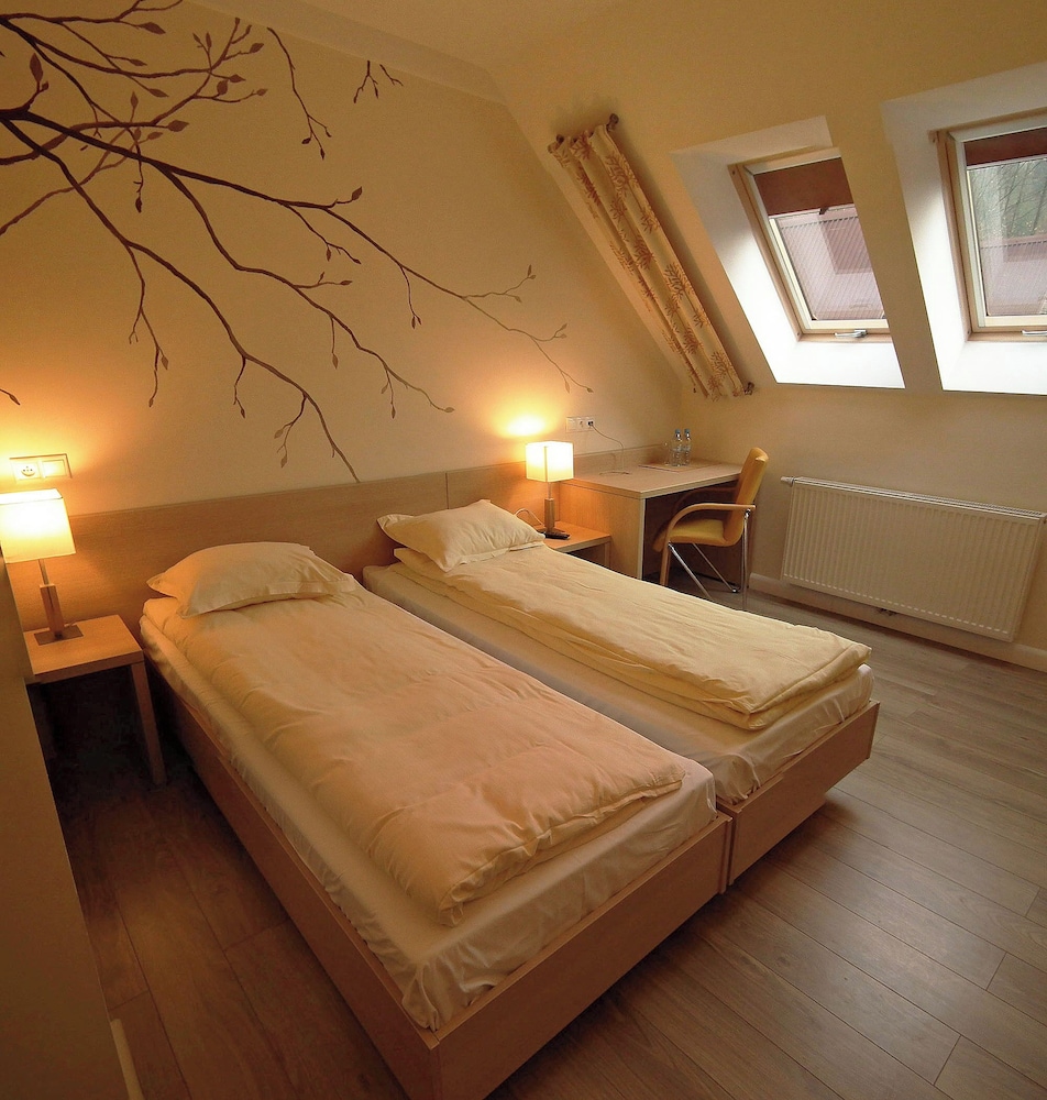 Basic Double or Twin Room, Garden View photo 1