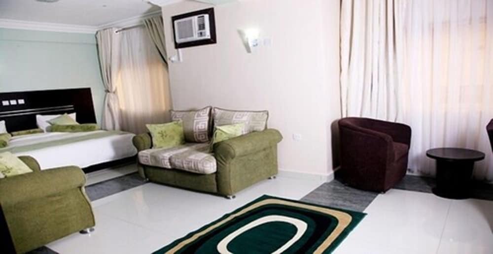 Diplomatic Suite photo 3
