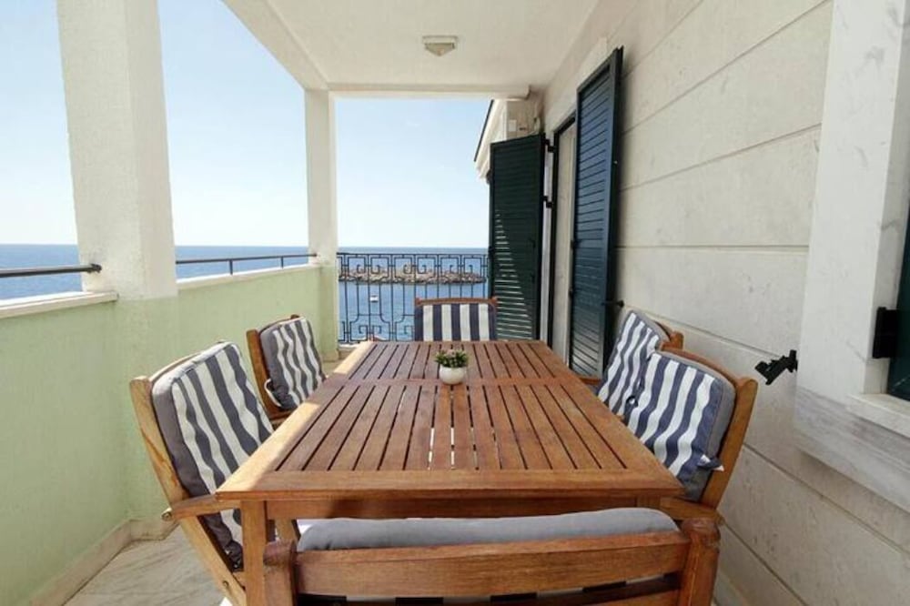 Standard Apartment photo 1