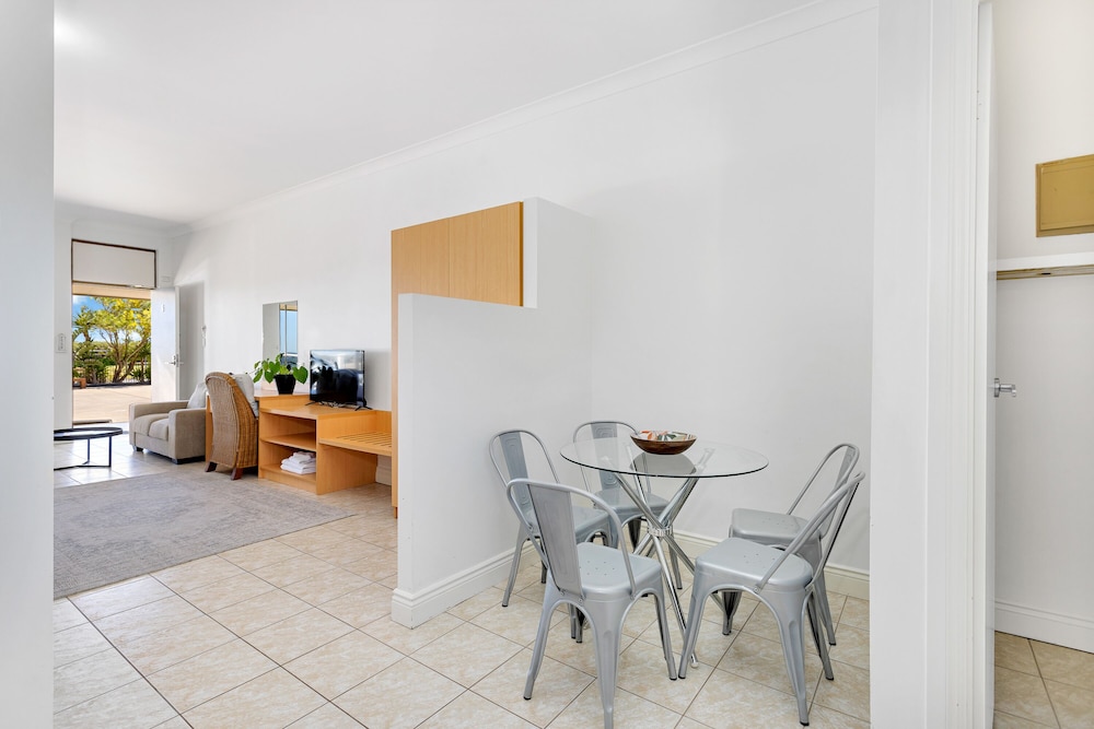 Family Room, Non Smoking, Kitchenette photo 3