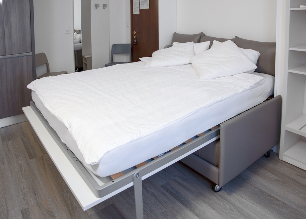Studio, 2 Bedrooms - Photo 4