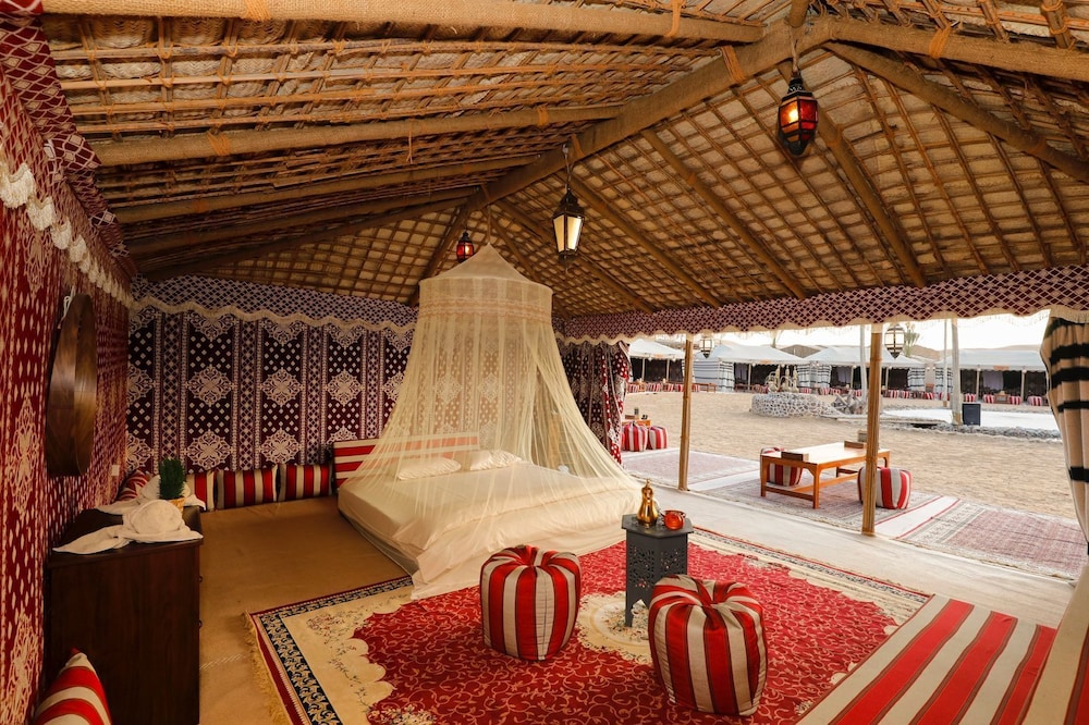 Signature Tent With Camp Activities photo 2
