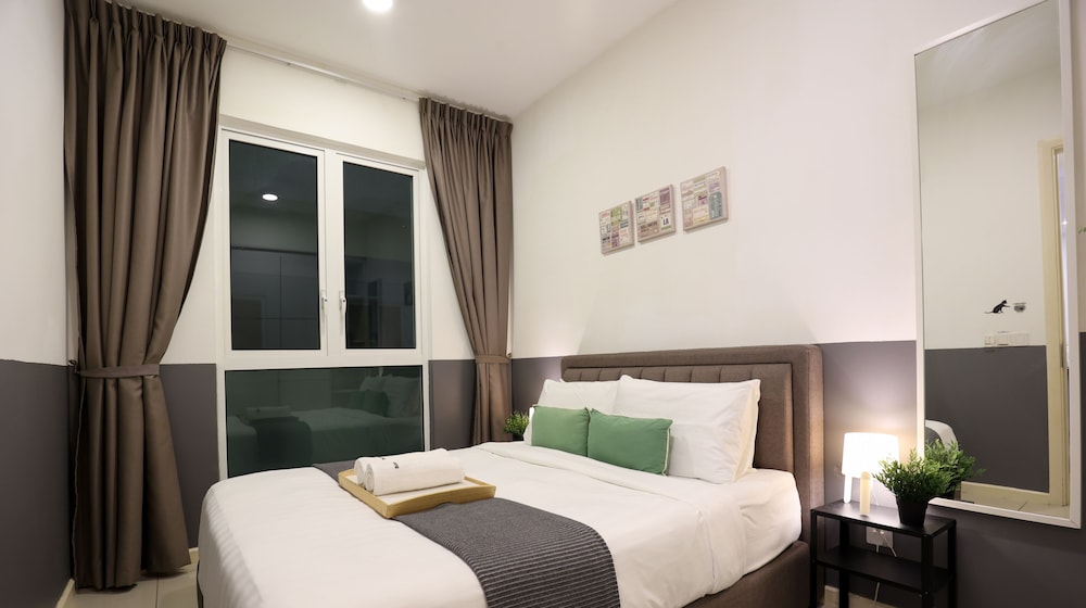 Premium Suite, 3 Bedrooms, City View photo 2