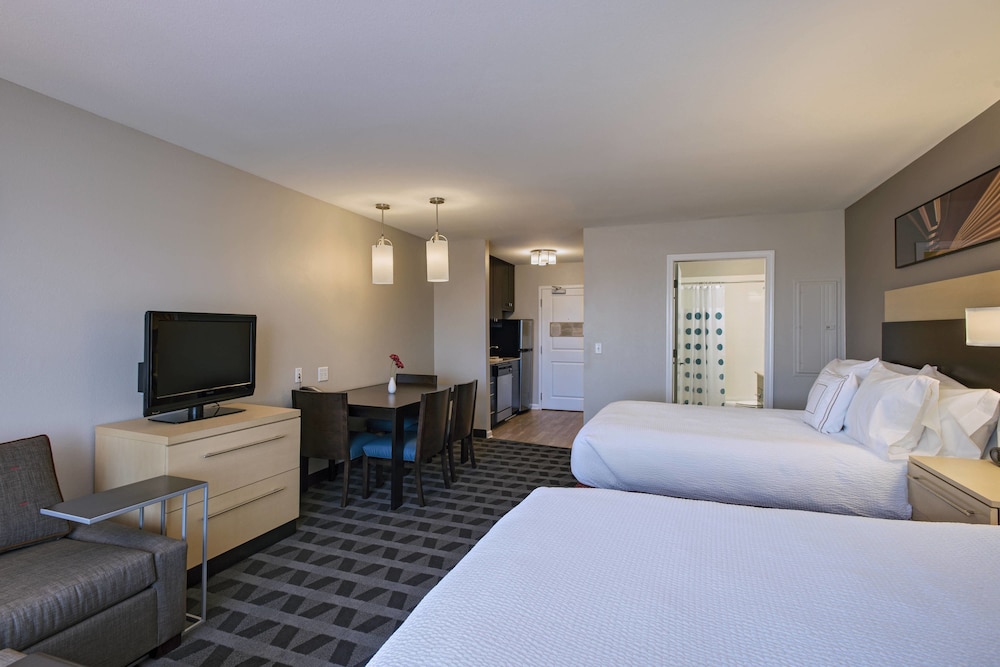 Studio, 2 Queen Beds (Mobility Accessible, Tub) - Photo 2