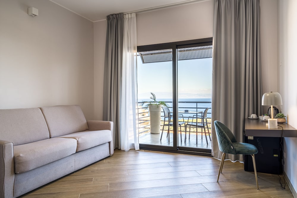 Panoramic Quadruple Room