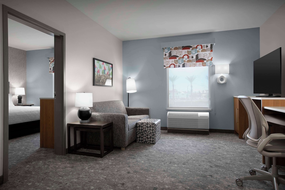 Studio, 2 Queen Beds, Roll-in Shower photo 3