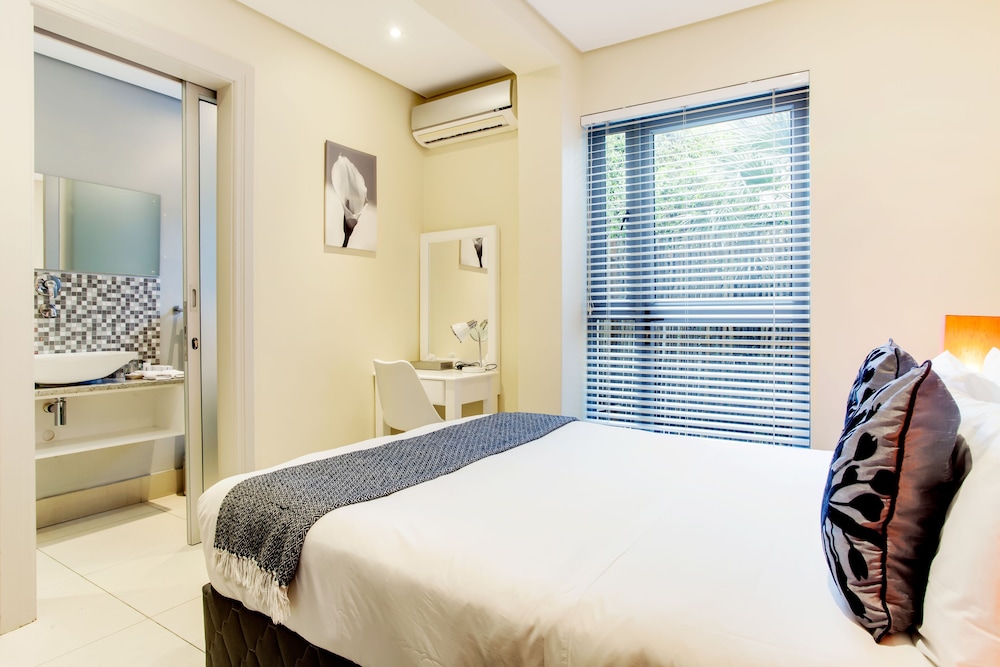 Budget Small Double Room - Ground Floor - Photo 1