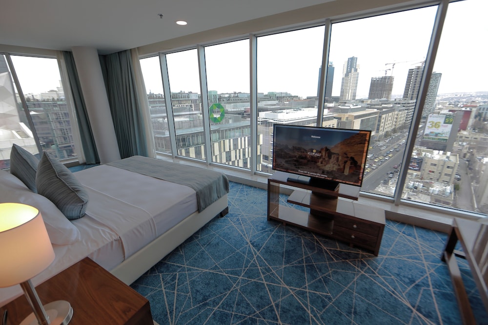 Junior Suite, 1 Bedroom - Photo 1