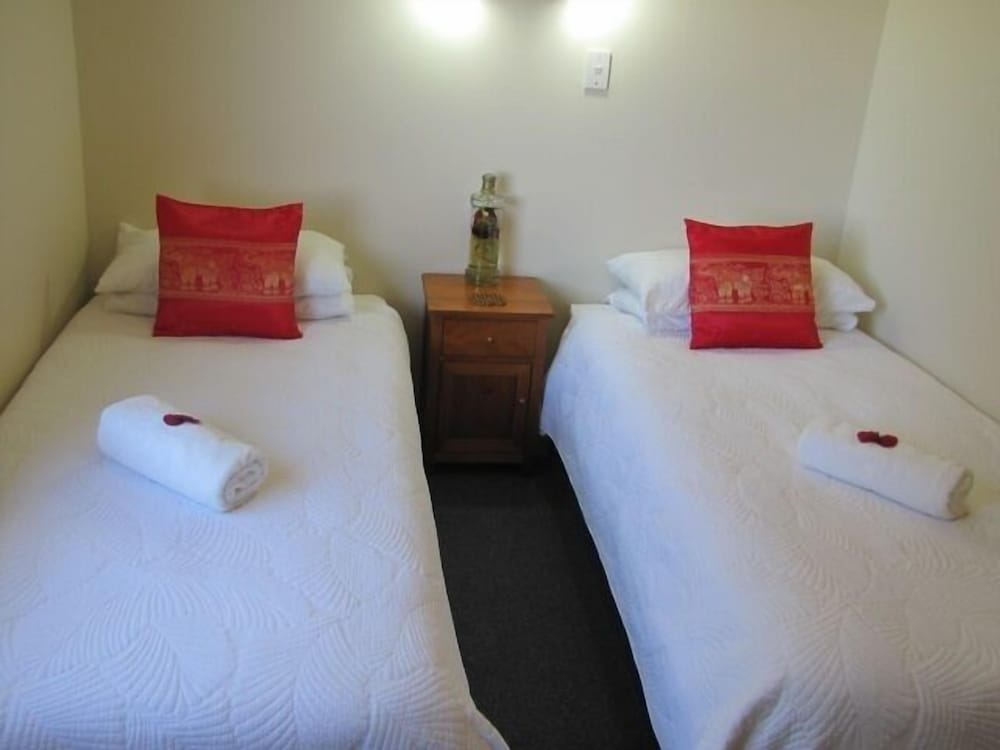 Two Bedroom Apartment, Beach View (Unit 2) photo 2