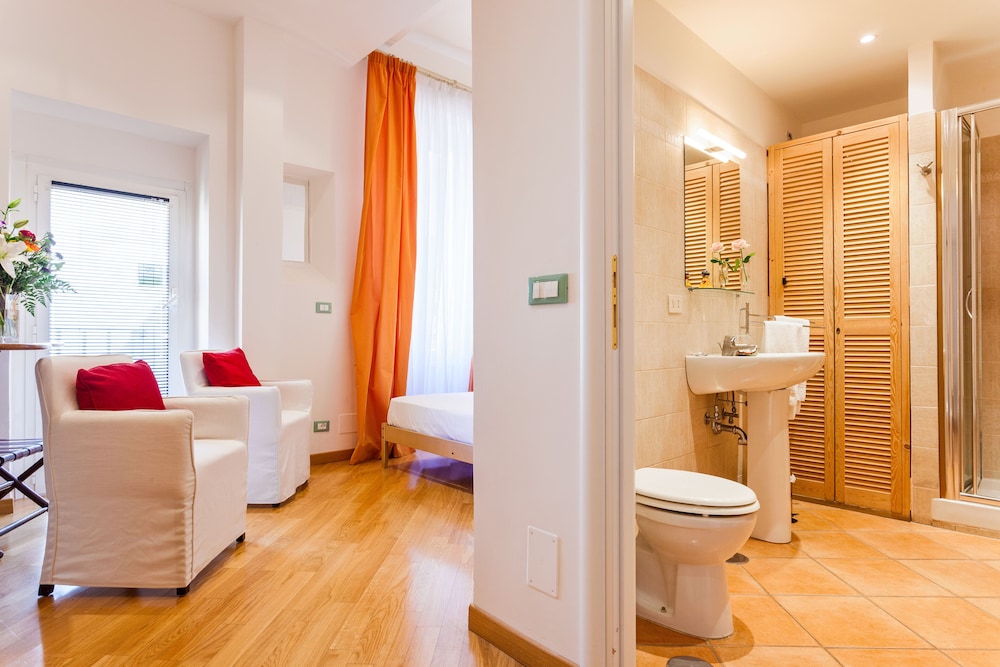 deluxe double room with independent entrance photo 2