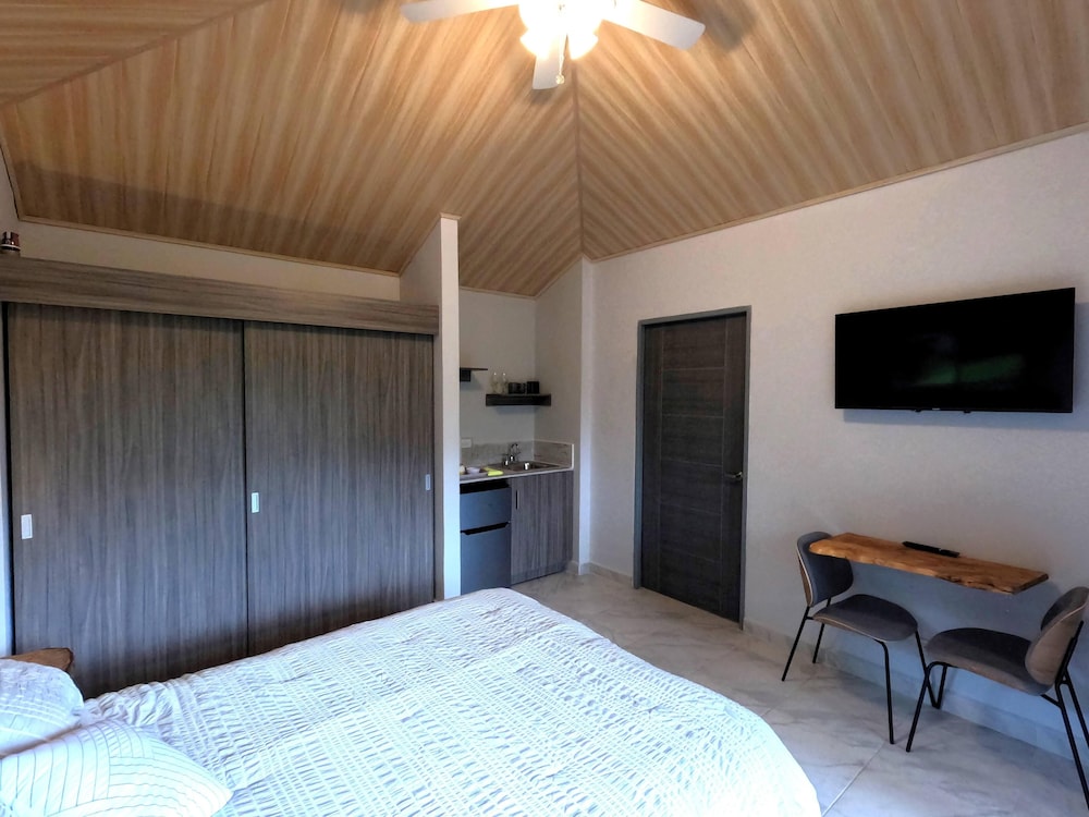 Comfort Bungalow, Mountain View photo 3