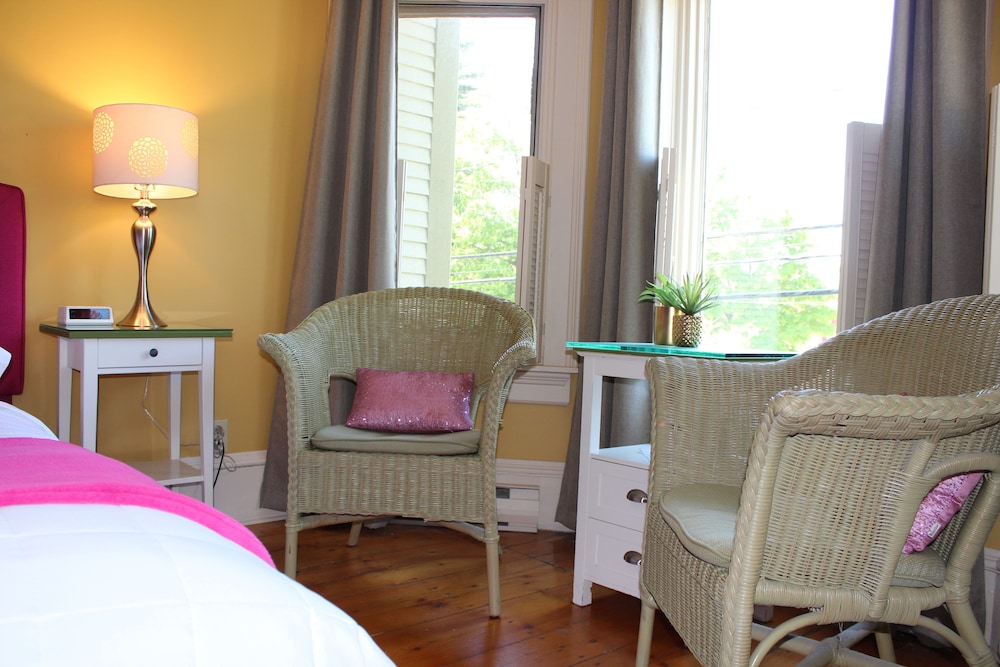 Superior Room, 1 Bedroom, City View (Exubérante) photo 2