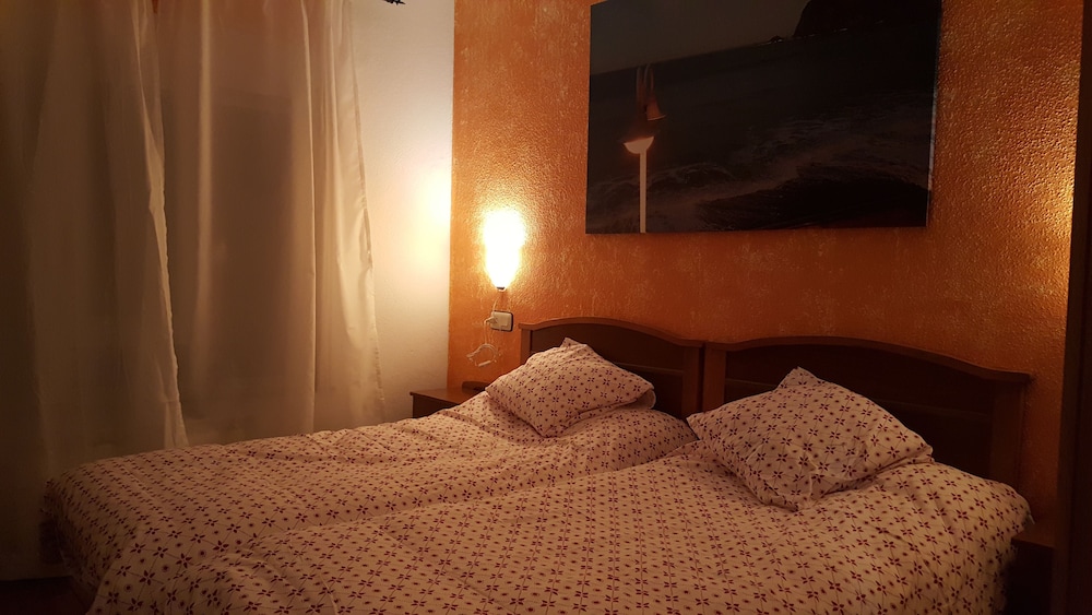 Twin Room, Partial Ocean View - Photo 1