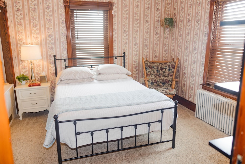 Standard Double Room, Ensuite (Room 3) photo 2