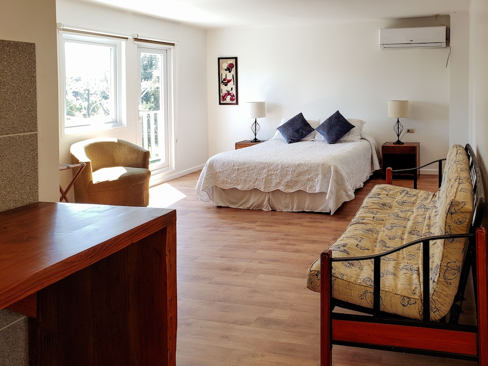 Premium Studio Suite photo 2