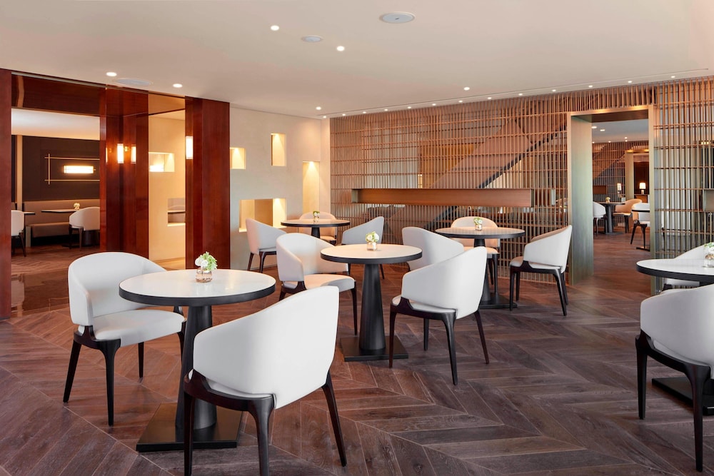 Executive Room, 2 Double Beds (Executive Lounge Access) - Photo 6