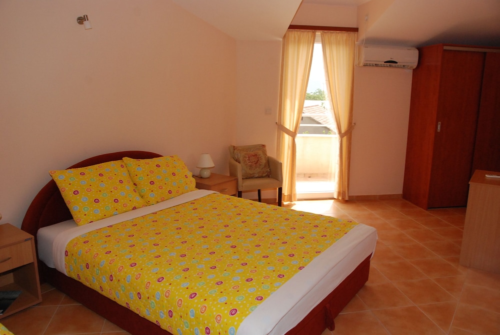 Double or Twin Room, Balcony, Sea View photo 1