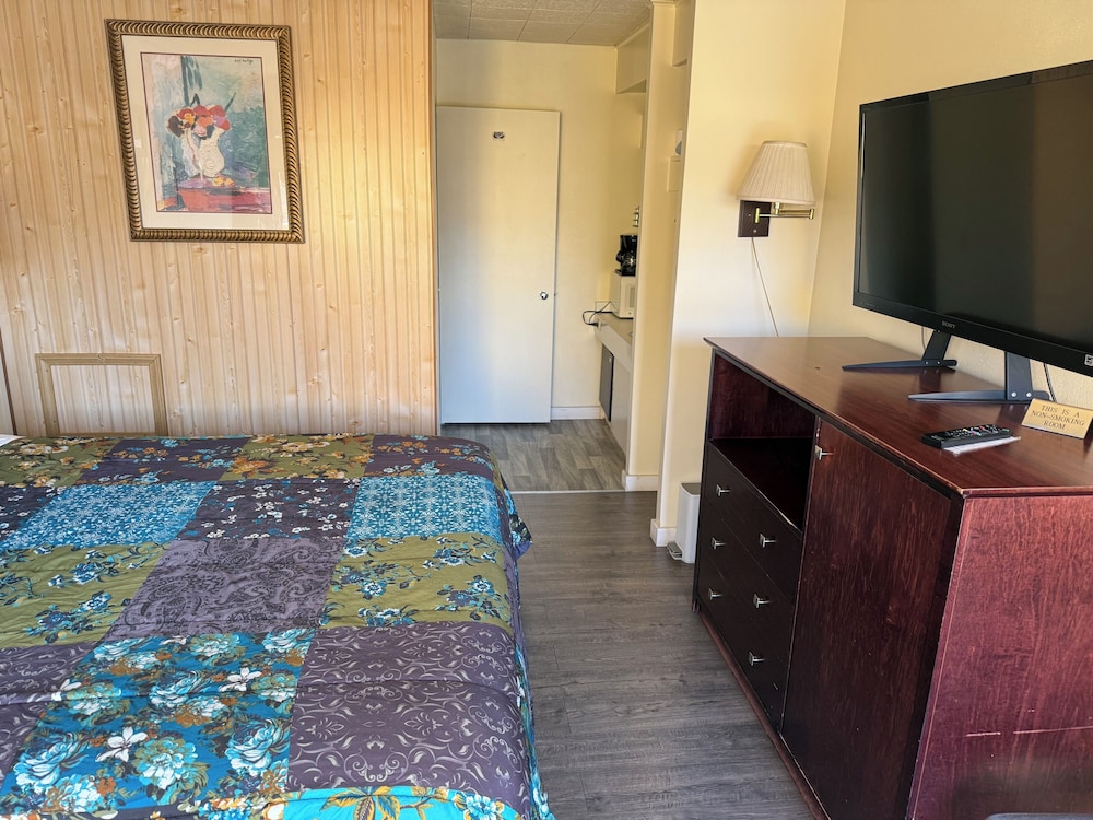 Room, 1 Queen Bed photo 3