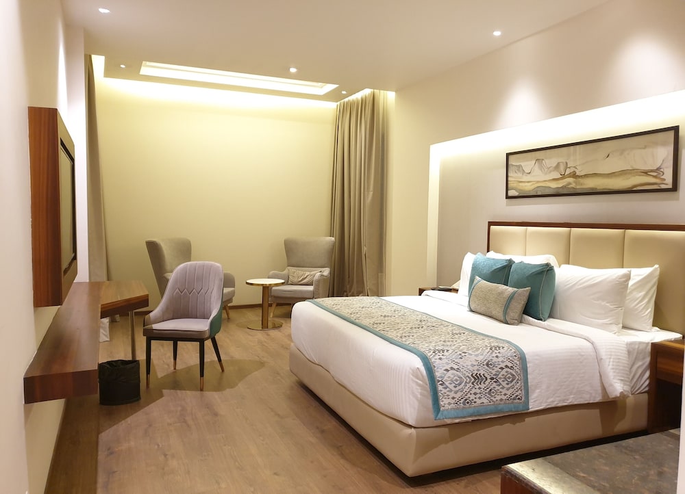 Deluxe Double Or Twin Room - Photo 1