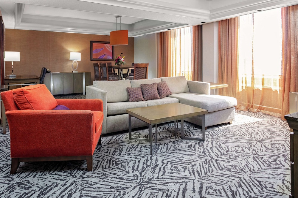 Suite, 1 King Bed (Parlor) - Photo 2