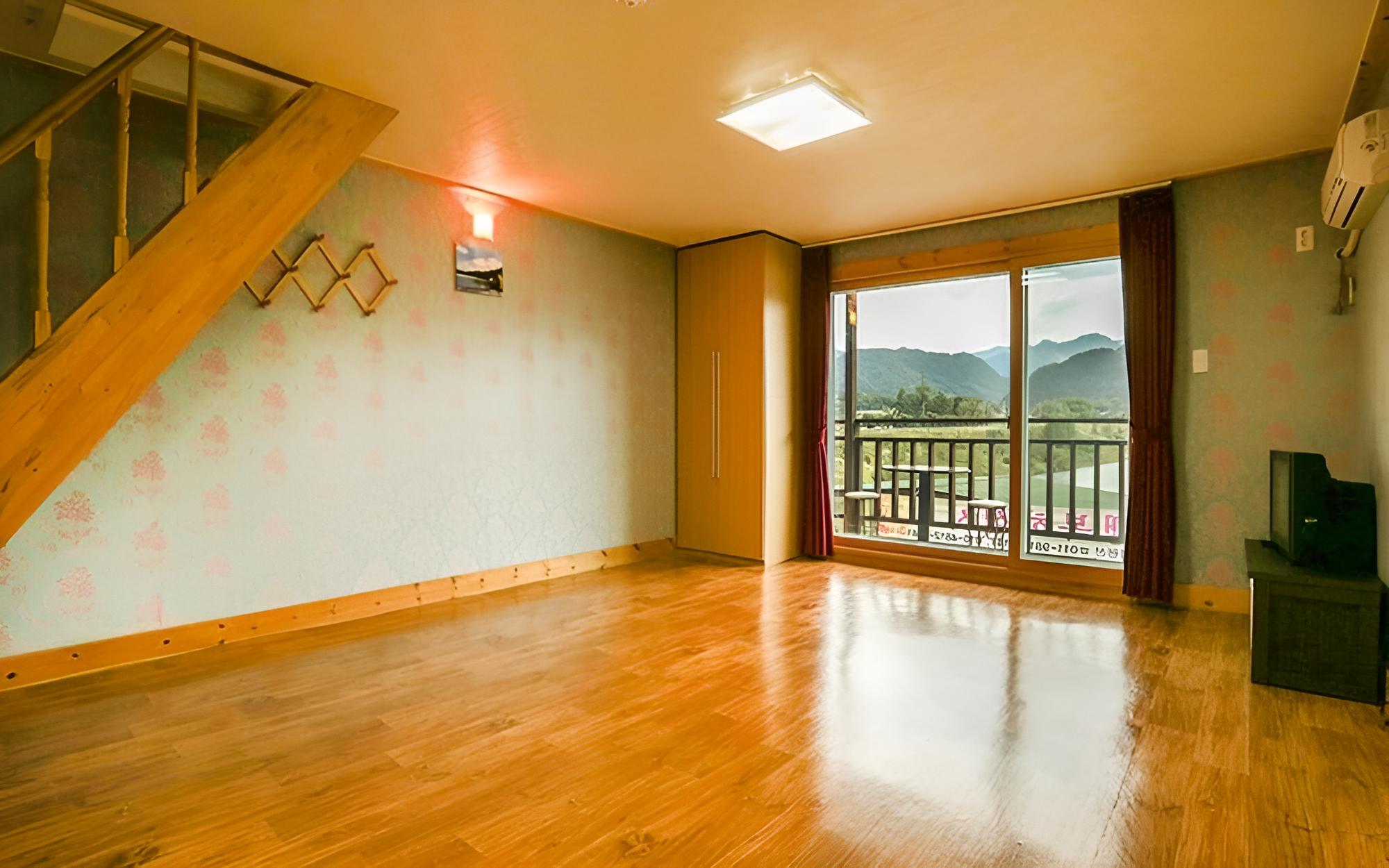 Room (DaewangSong (Duplex)) photo 2