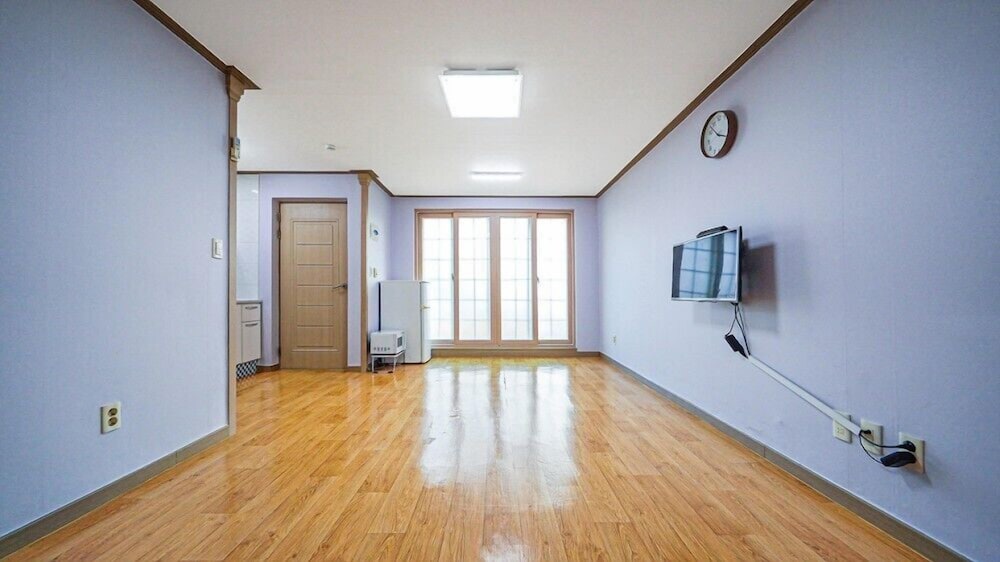 Room (Room 103) photo 1