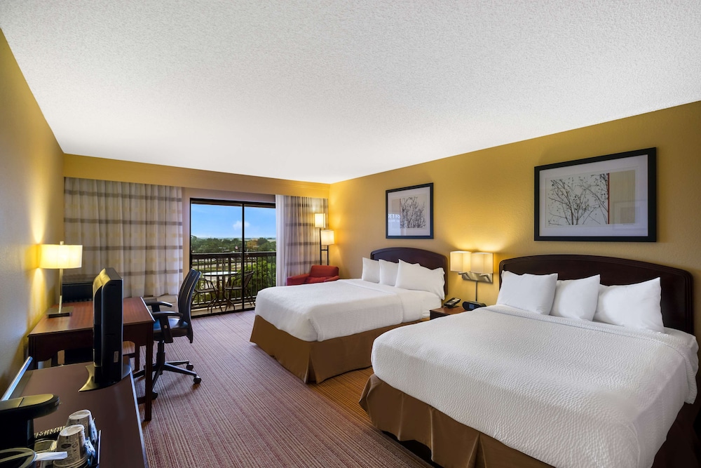 Room, 2 Queen Beds, Accessible, Balcony (Hearing Balcony)