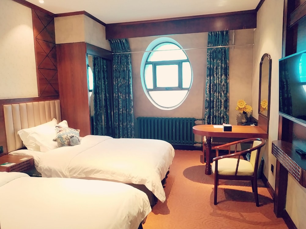 Deluxe Twin Room photo 1