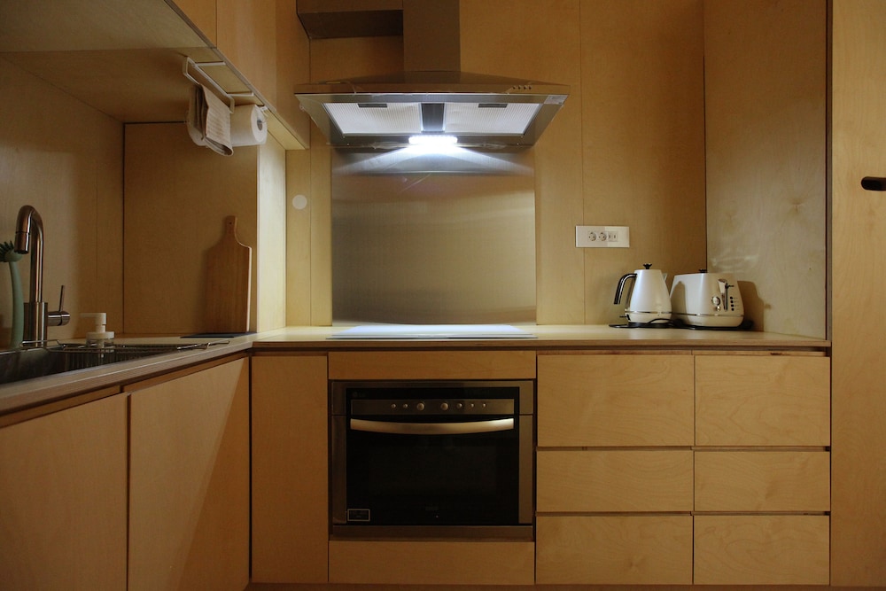 Traditional House, 2 Bedrooms, Non Smoking, Bathtub (Entire 2nd Floor / Foreigners Only) photo 3