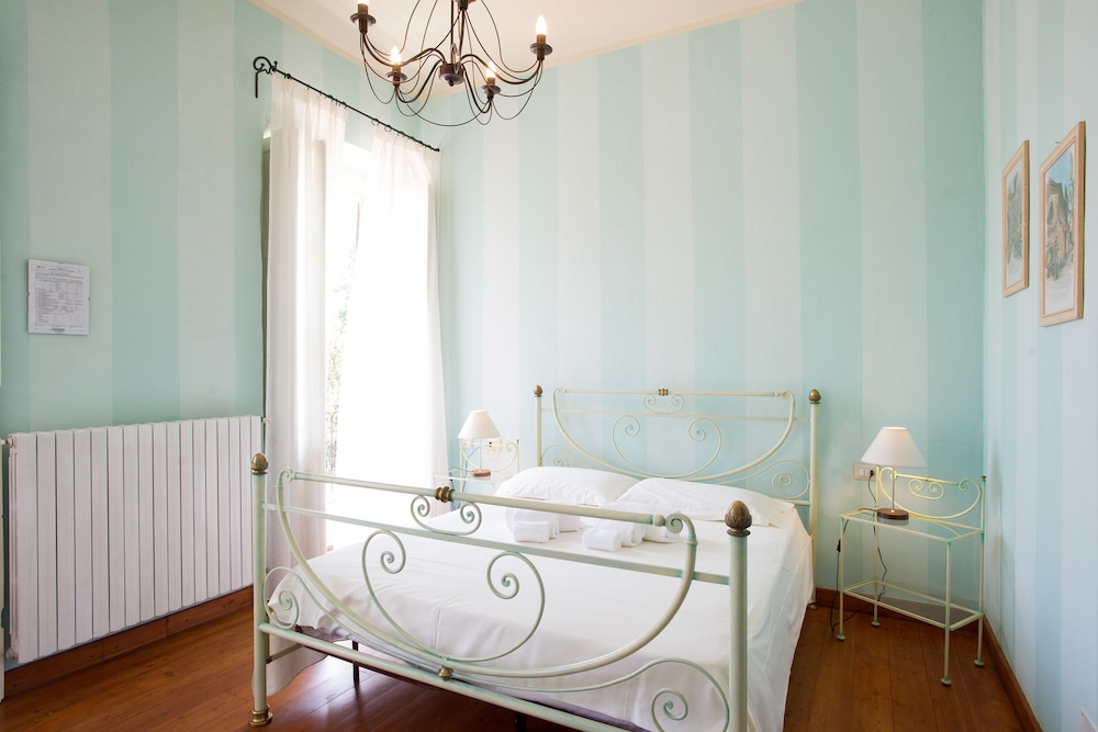 Comfort Double Room, 1 Double Bed, Garden View, Tower photo 1
