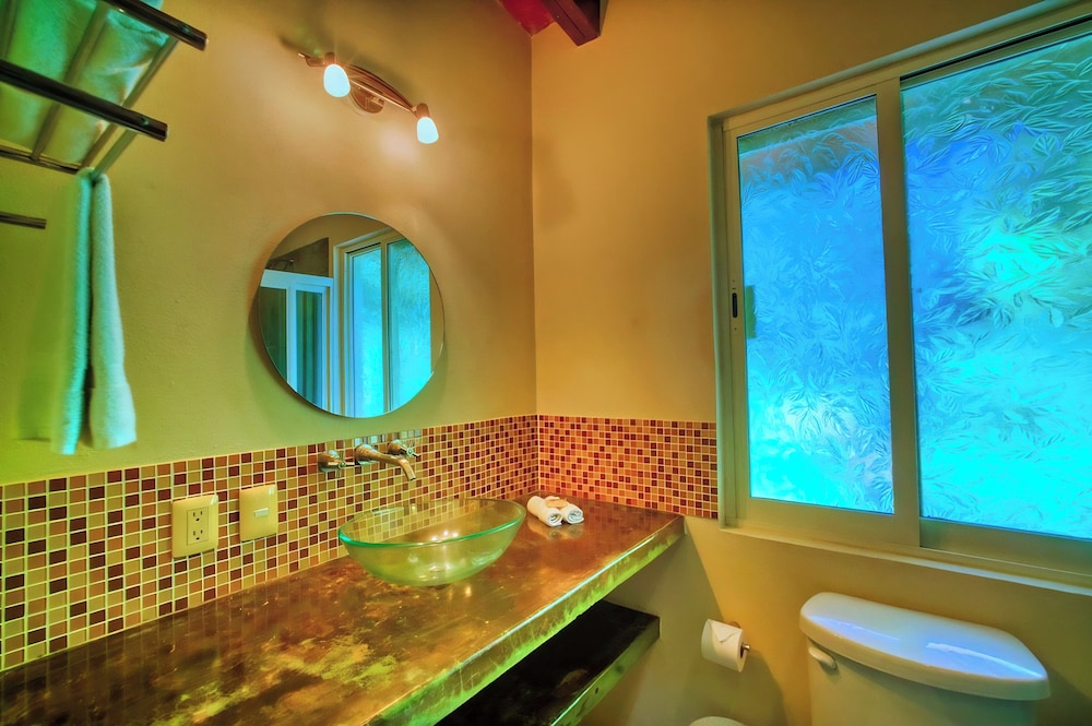 Terrace Ocean View 2 Bedroom 2 Bath Suite (Stair Access Only) - Photo 4
