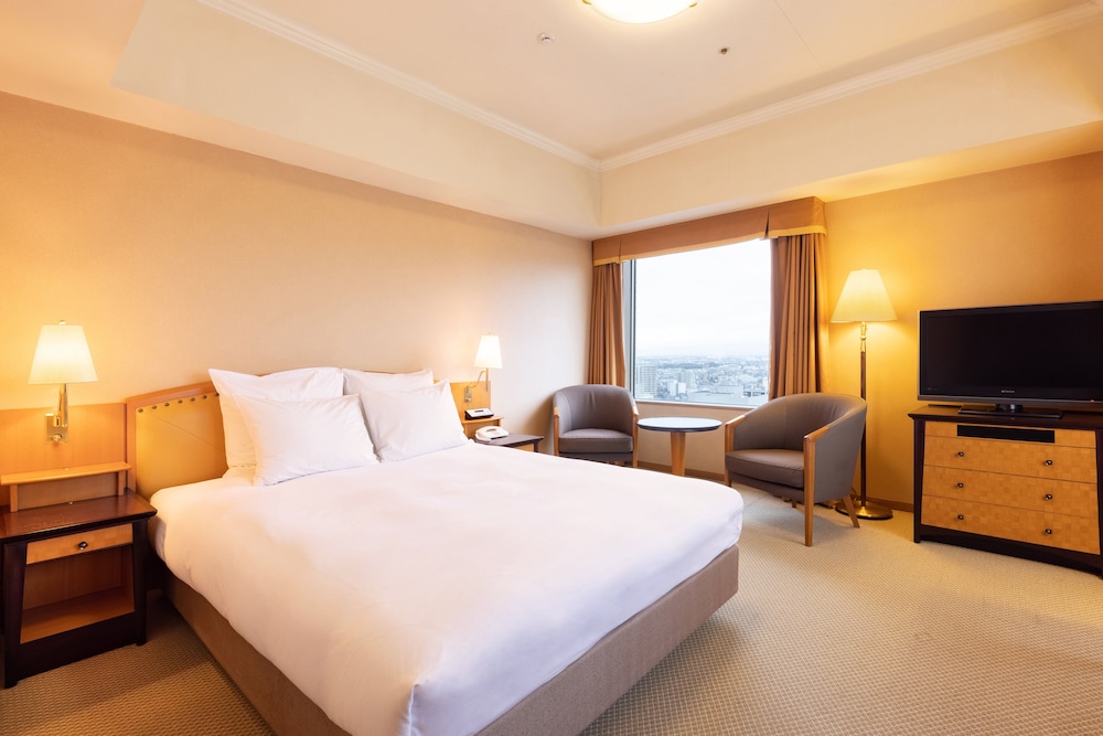 Premium Room, Multiple Beds - Photo 3