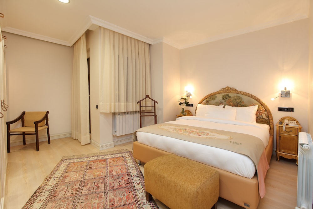 Deluxe Suite photo 1