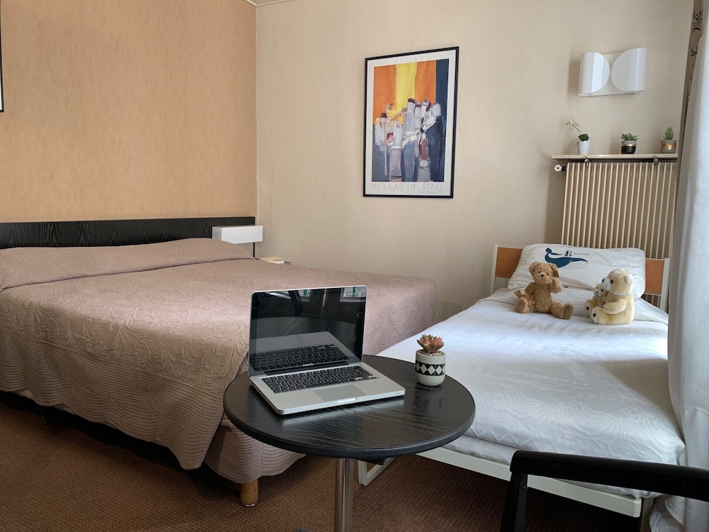 8-chambre triple photo 1