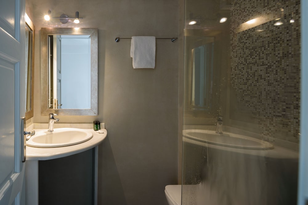 Classic Room, Sea View - Photo 7